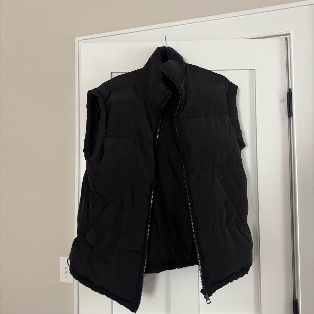 H&M Black Puffer Vest
